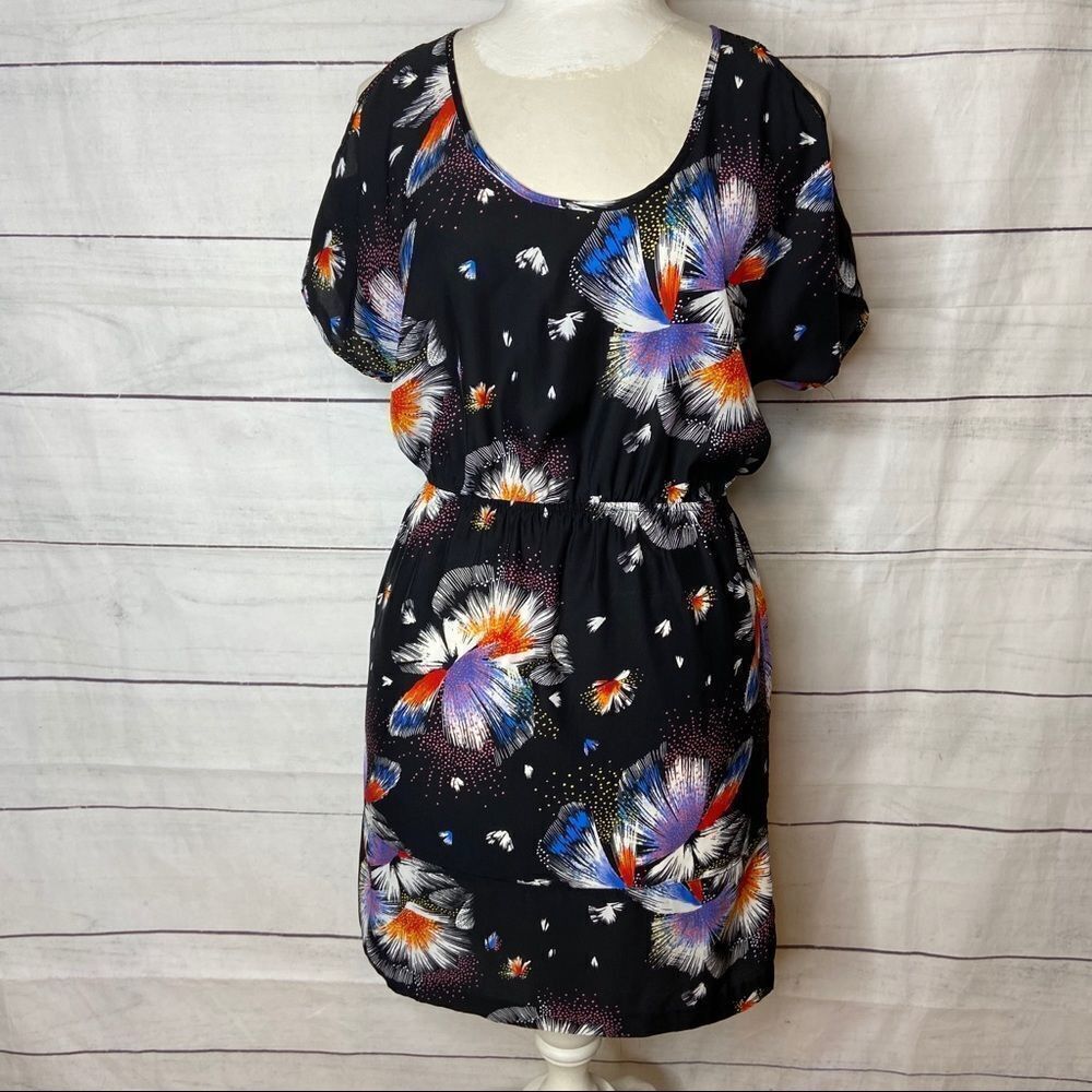 UO Silence + Noise dress XS snap back black